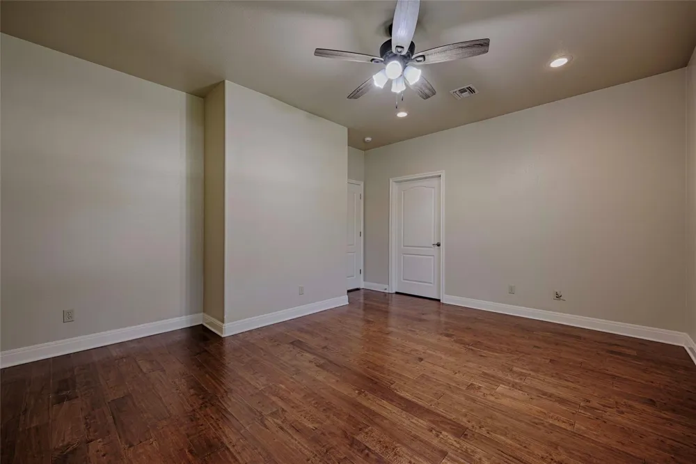 417 S Main Street Hallettsville, TX 77964