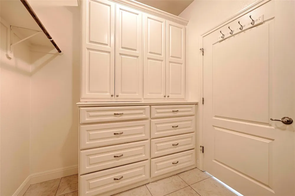 417 S Main Street Hallettsville, TX 77964