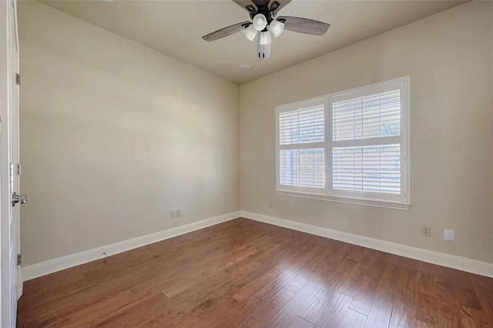 417 S Main Street Hallettsville, TX 77964