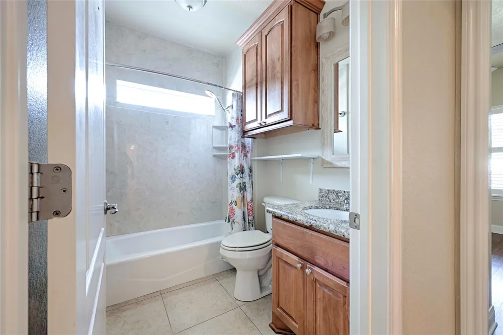 417 S Main Street Hallettsville, TX 77964