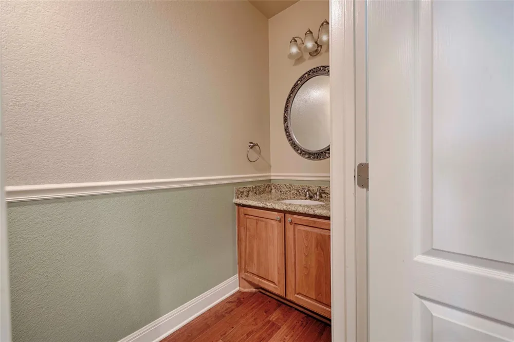 417 S Main Street Hallettsville, TX 77964