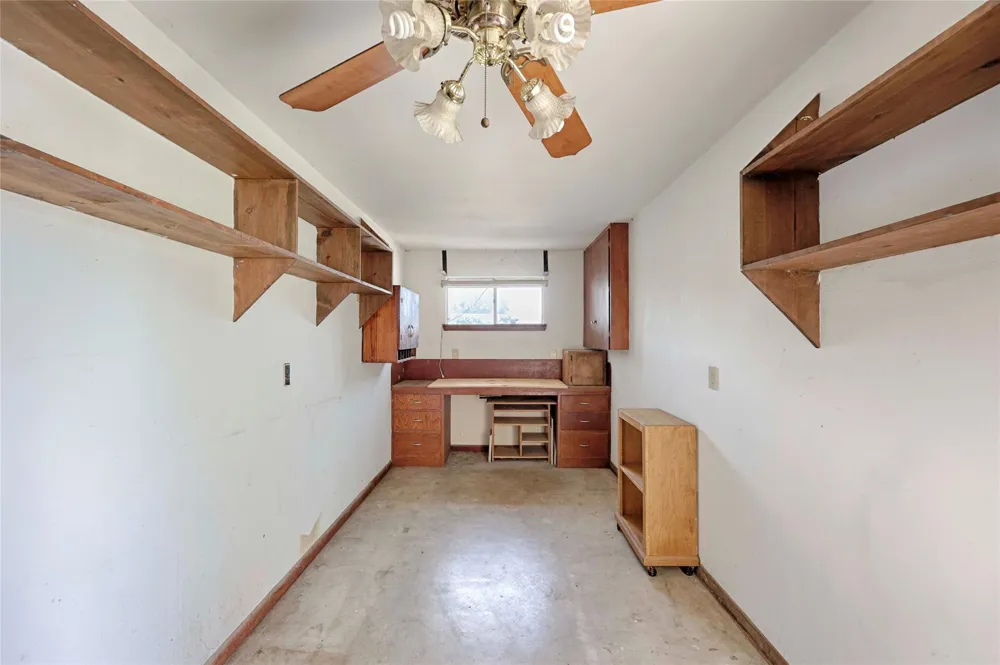 417 S Main Street Hallettsville, TX 77964
