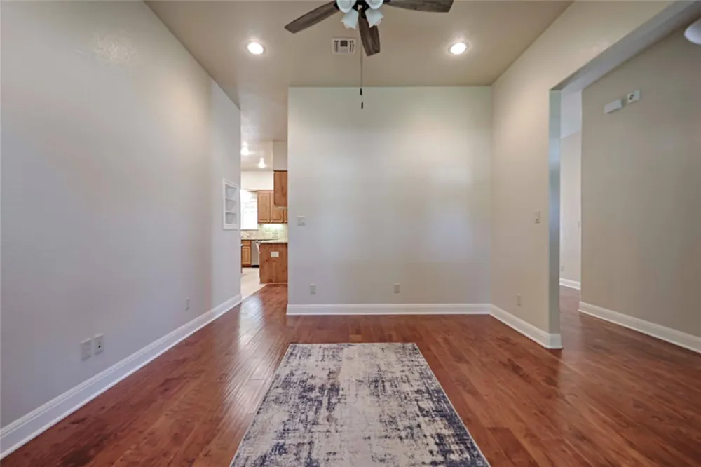 417 S Main Street Hallettsville, TX 77964