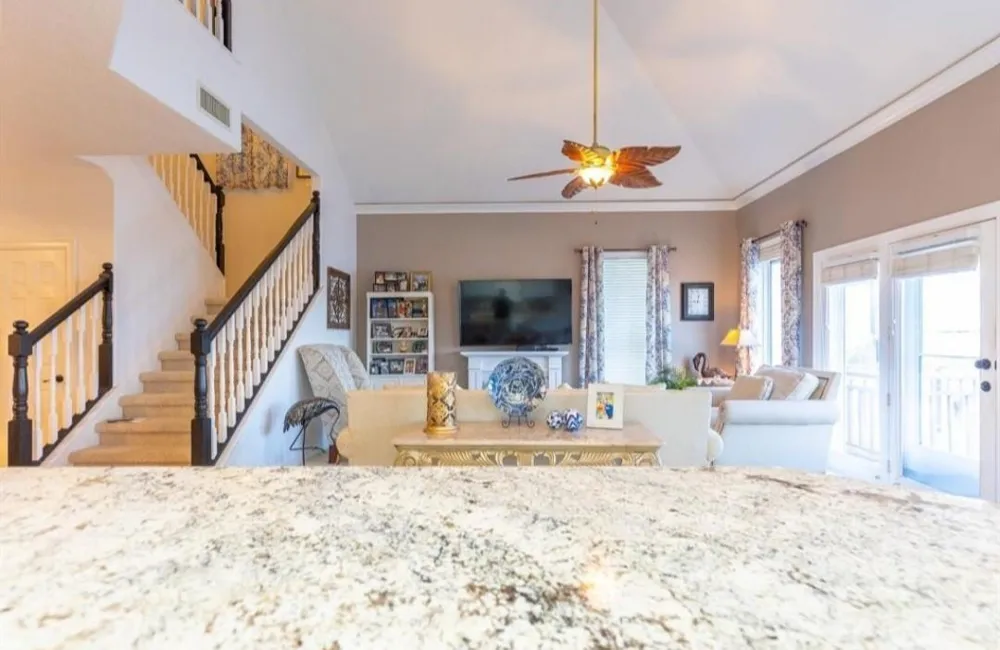 423 Hana Drive Tiki Island, TX 77554