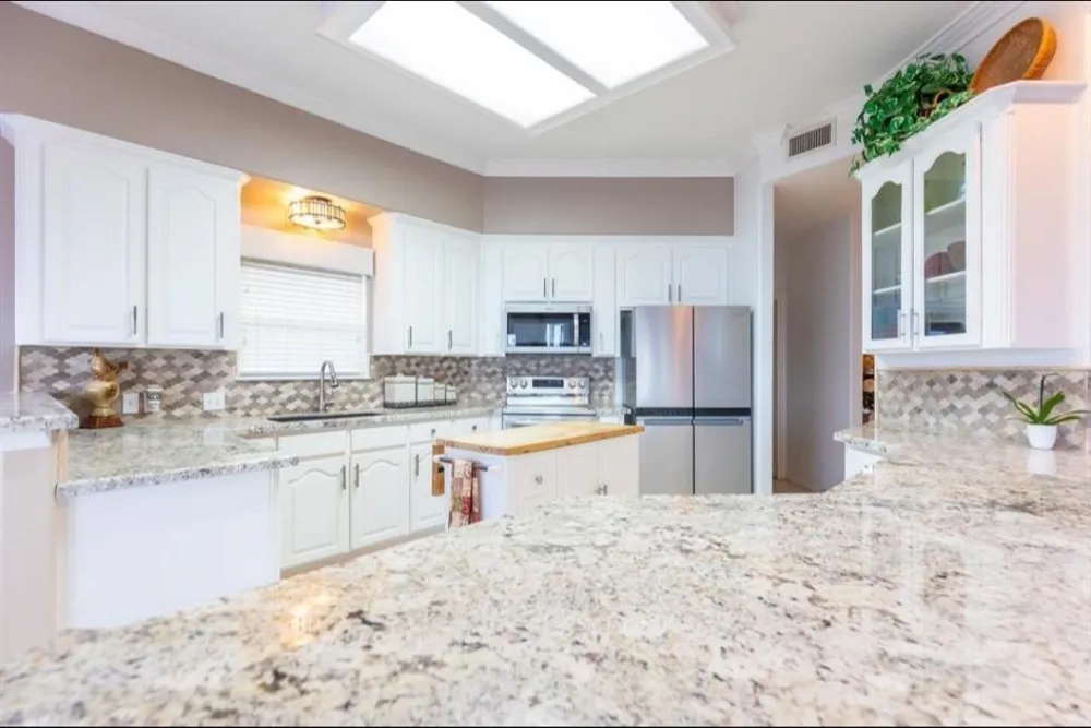 423 Hana Drive Tiki Island, TX 77554