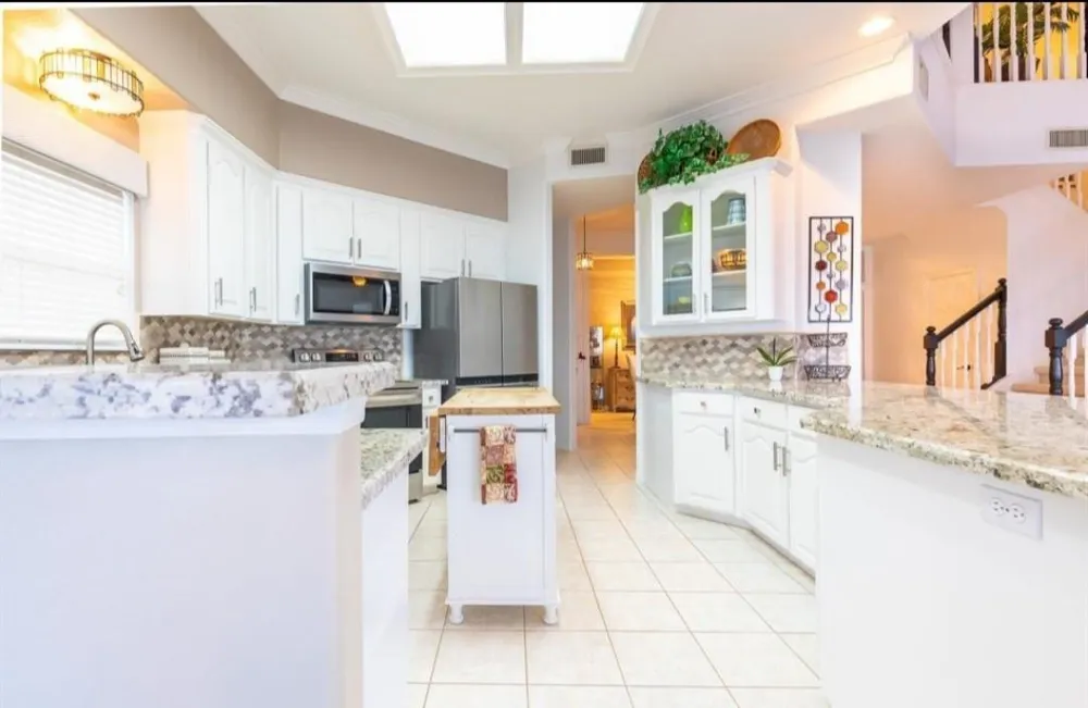 423 Hana Drive Tiki Island, TX 77554
