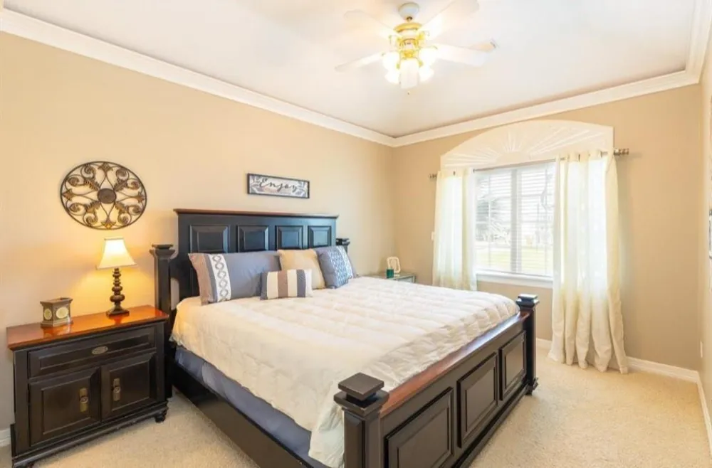 423 Hana Drive Tiki Island, TX 77554