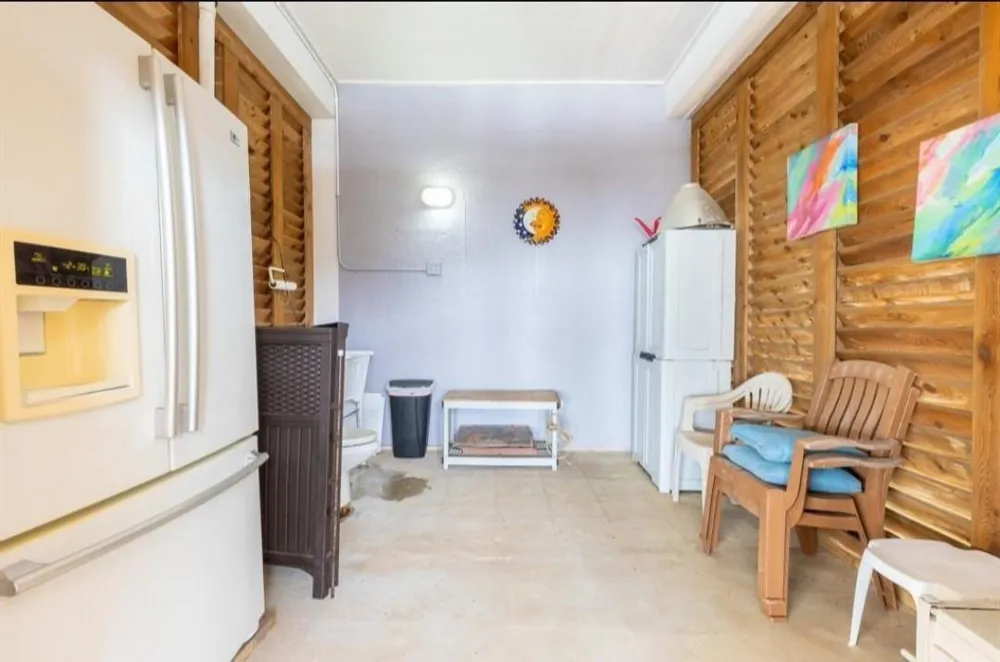 423 Hana Drive Tiki Island, TX 77554