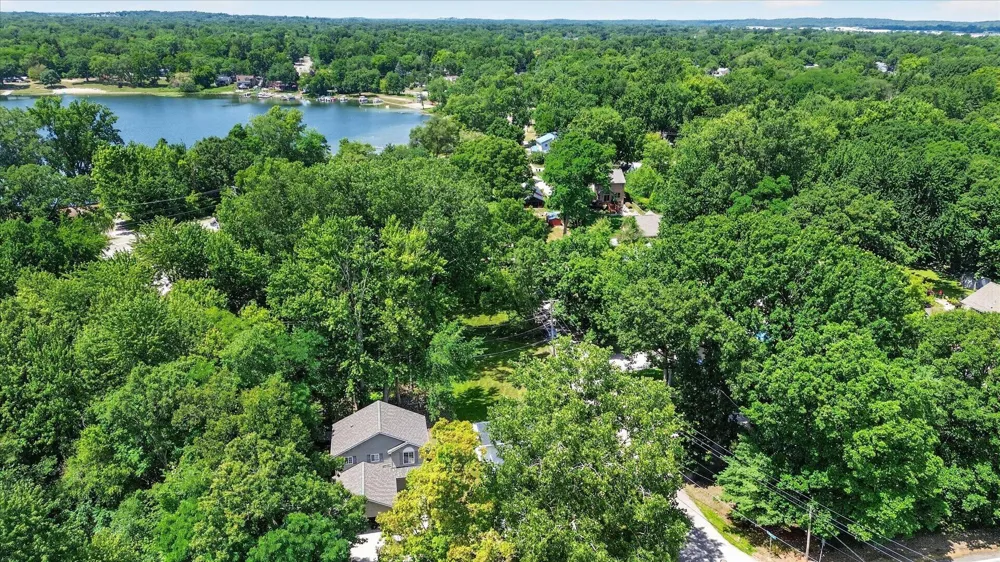 E Denwood Street Waterford, MI 48327