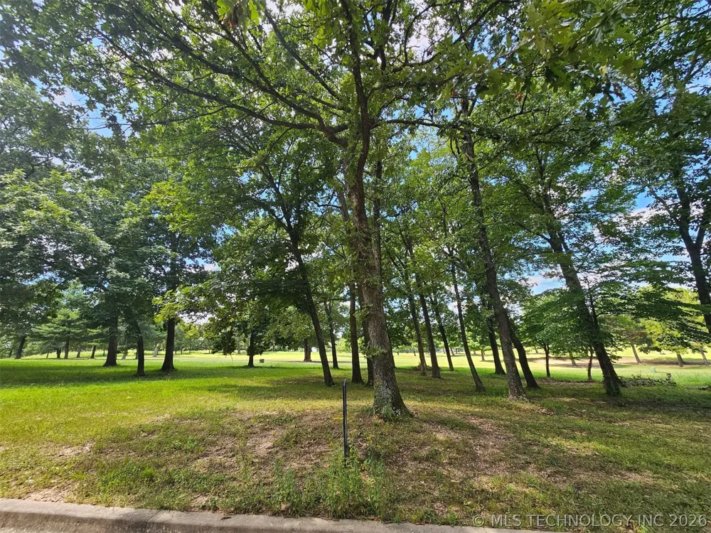 1010 Wilcox Circle Tahlequah, OK 74464