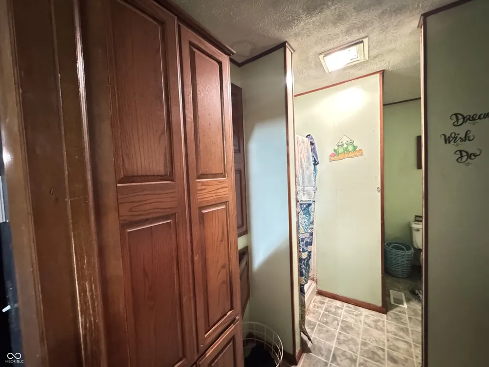2282 925 W Norman, IN 47264