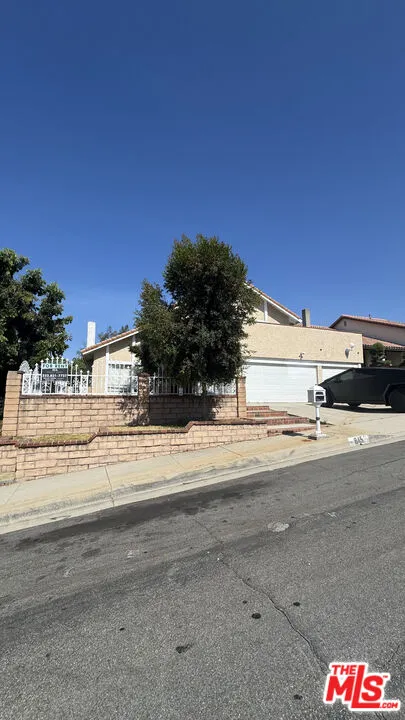 845 Juarez Street