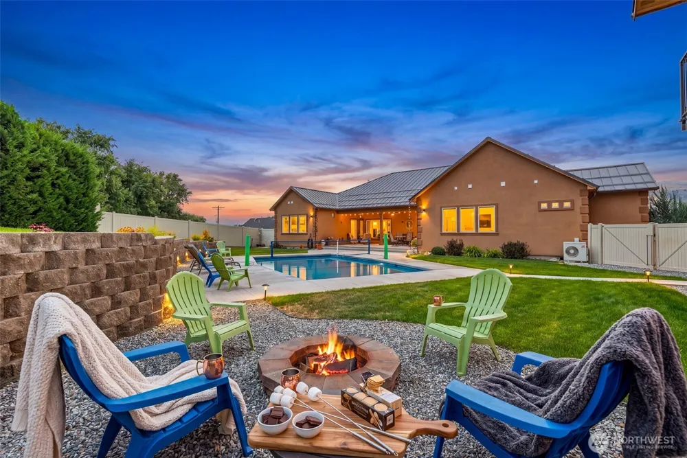 262 42nd Court NW East Wenatchee, WA 98802