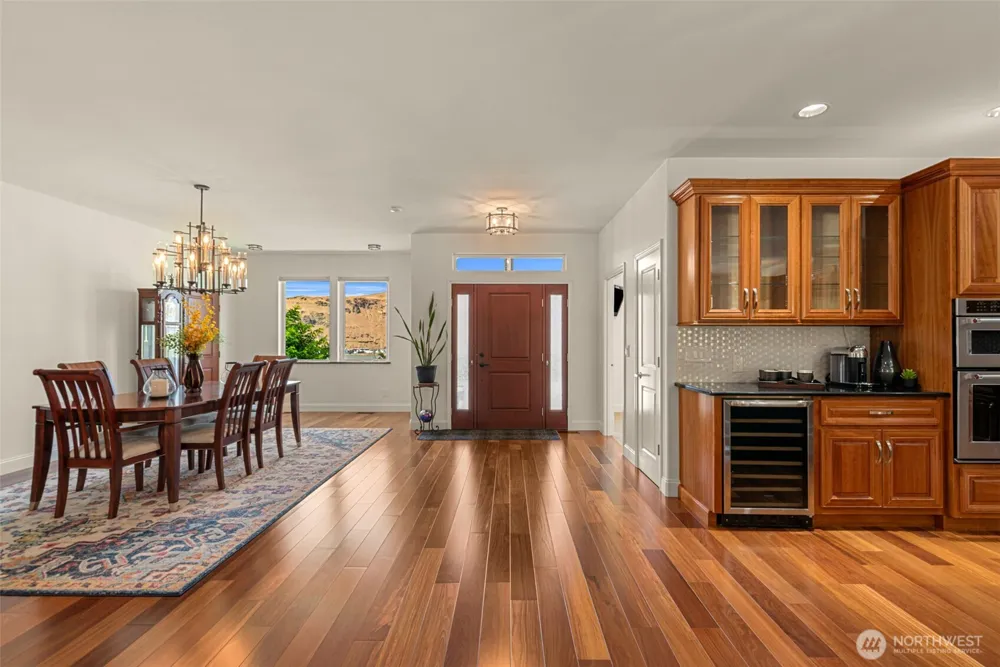 262 42nd Court NW East Wenatchee, WA 98802