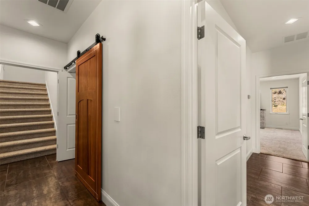 262 42nd Court NW East Wenatchee, WA 98802