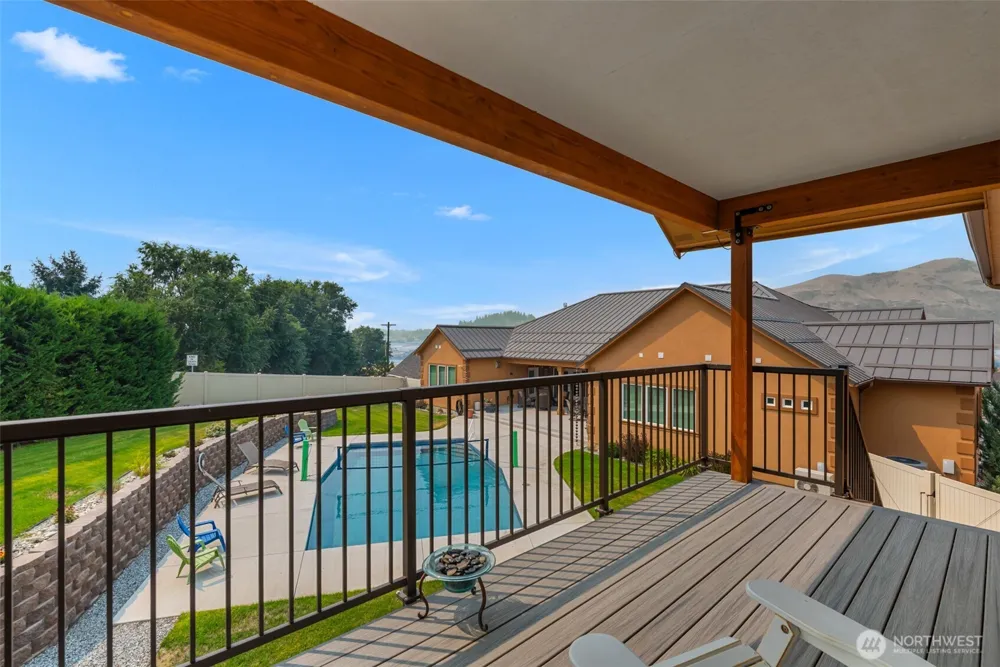 262 42nd Court NW East Wenatchee, WA 98802