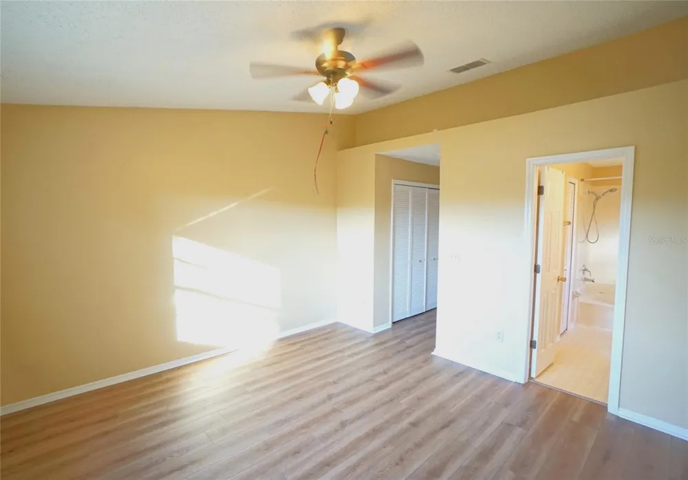2263 FLETCHERS POINT CIRCLE Tampa, FL 33613