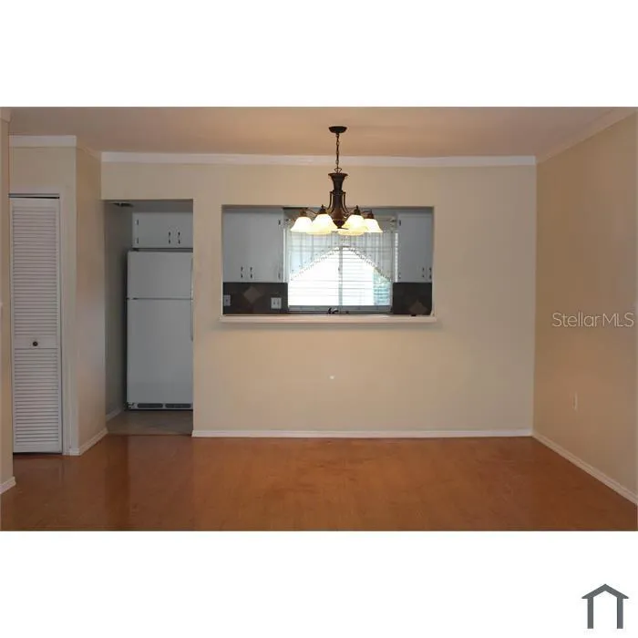 8605 CHAMPLAIN COURT #84 Tampa, FL 33614