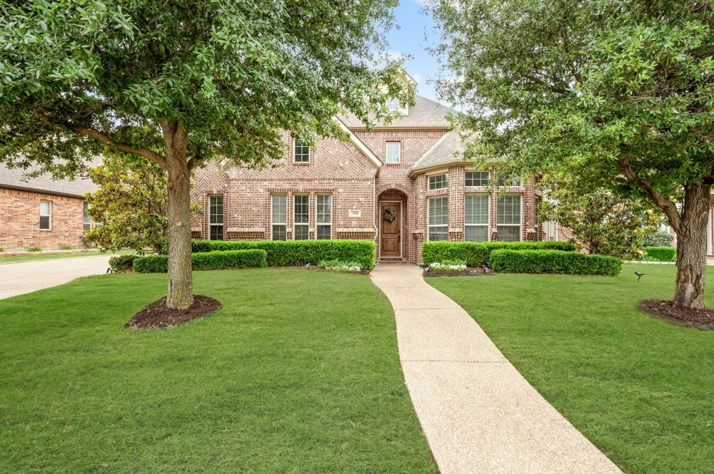208 Silverado Trail Keller, TX 76248