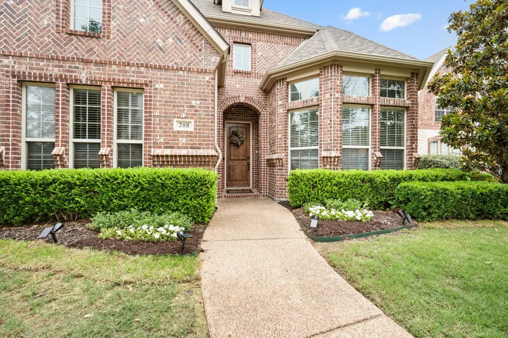 208 Silverado Trail Keller, TX 76248