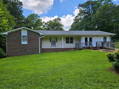 327 Kensington Circle