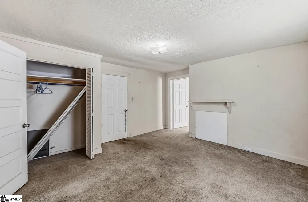 310 Hawkins Street Wellford, SC 29385