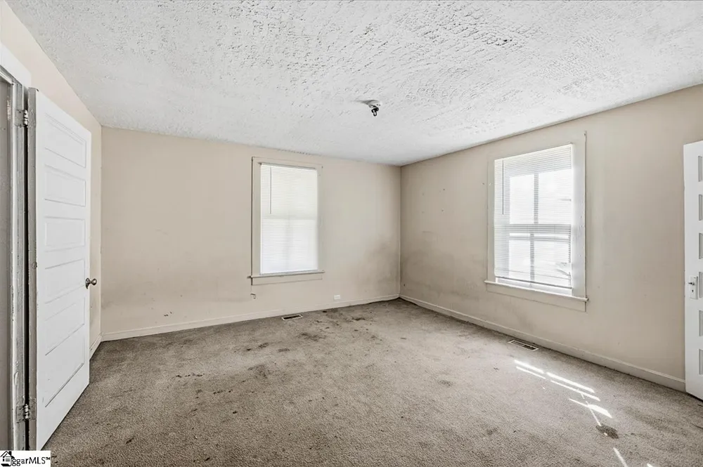 310 Hawkins Street Wellford, SC 29385
