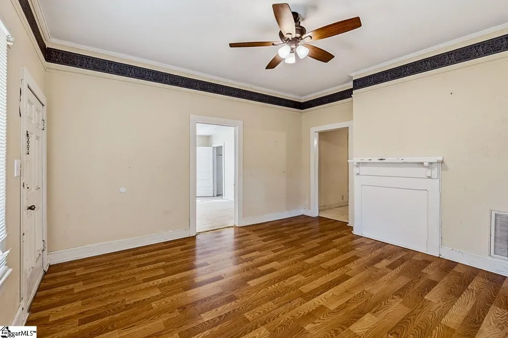 310 Hawkins Street Wellford, SC 29385