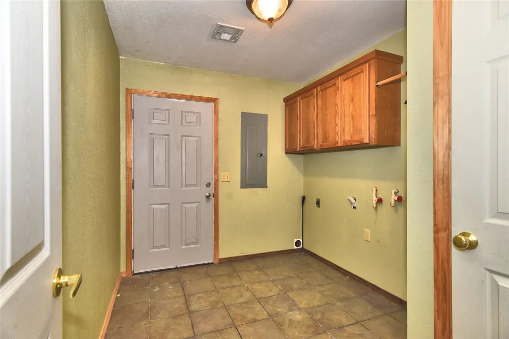 32685 W 301st Street S Bristow, OK 74010