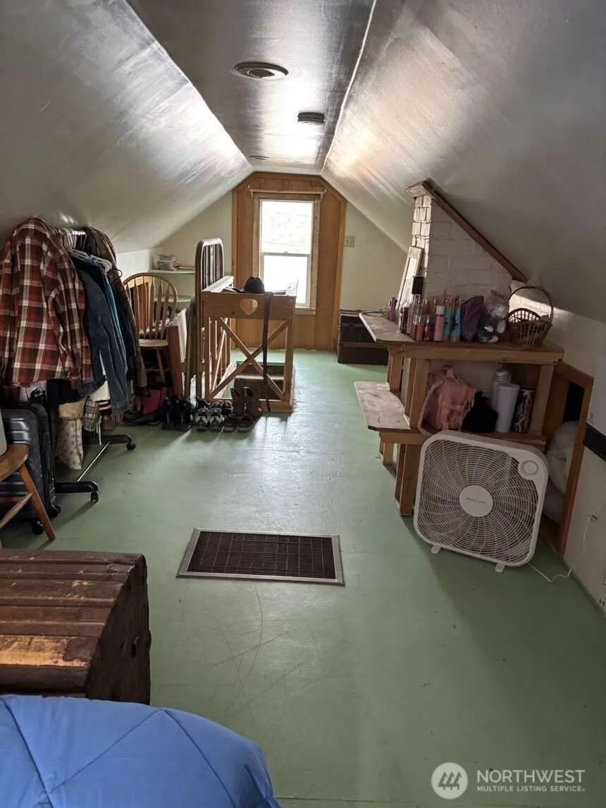 54 Adams Street Republic, WA 99166