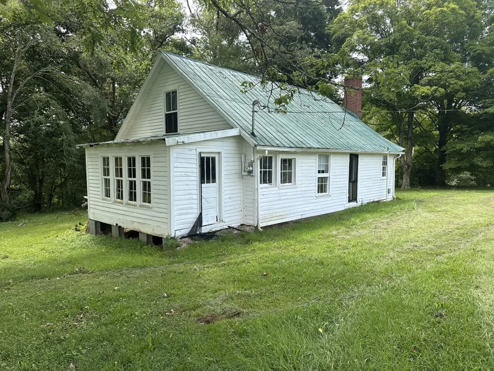 1148 Plum Creek Rd Sparta, TN 38583