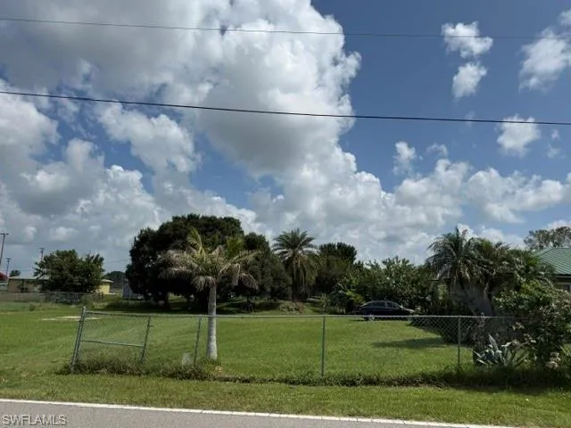 757 Avenue R SW Moore Haven, FL 33471