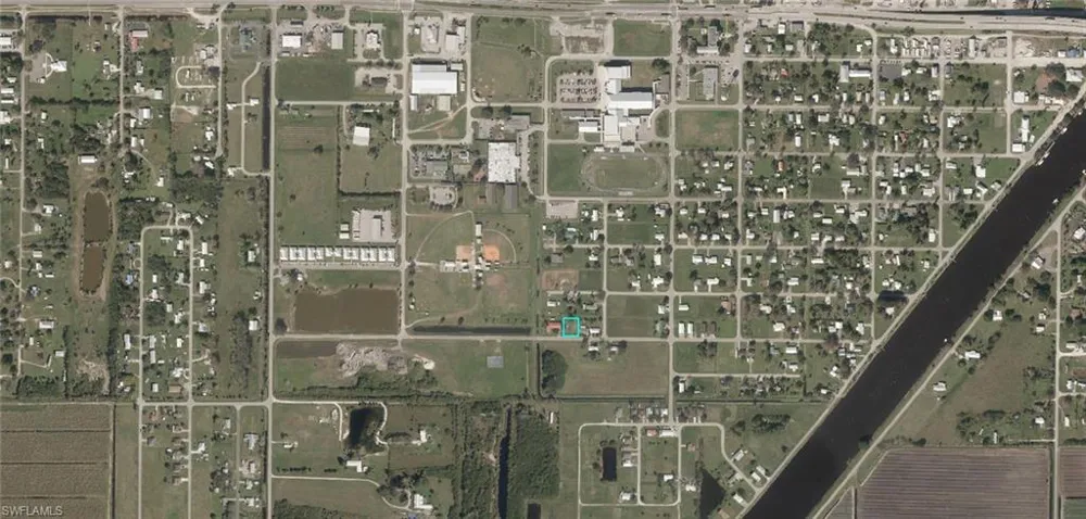 757 Avenue R SW Moore Haven, FL 33471