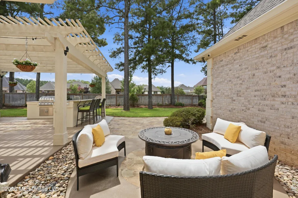 301 Pinehurst Circle Ridgeland, MS 39157
