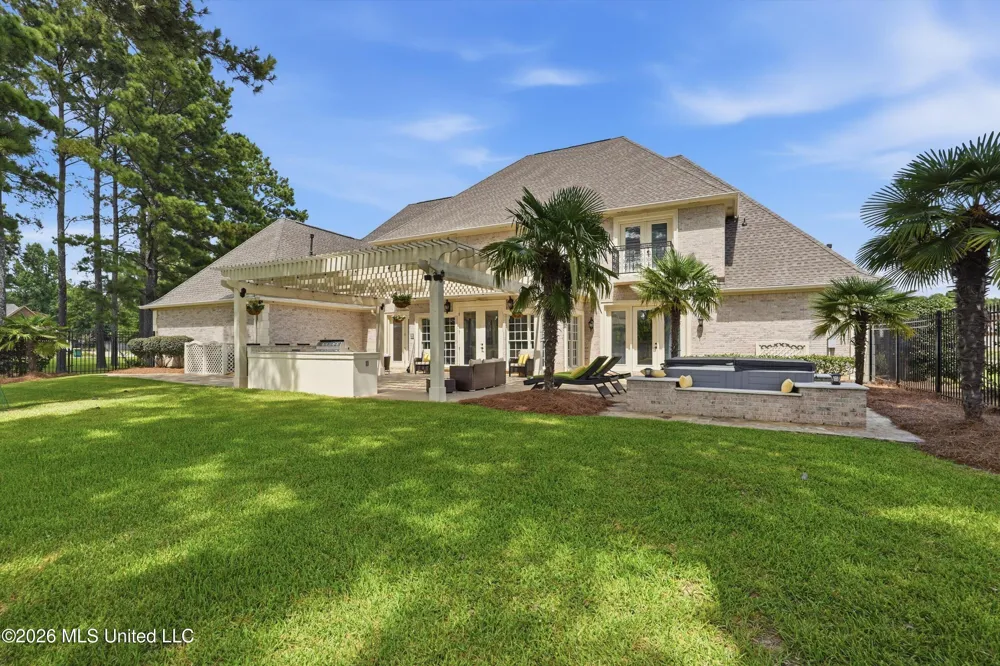 301 Pinehurst Circle Ridgeland, MS 39157