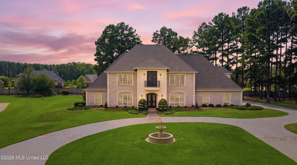 301 Pinehurst Circle Ridgeland, MS 39157