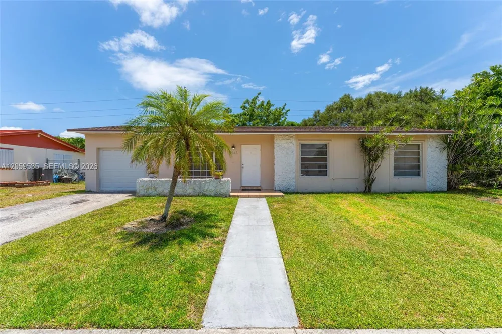 15543 SW 107th Ct Miami, FL 33157