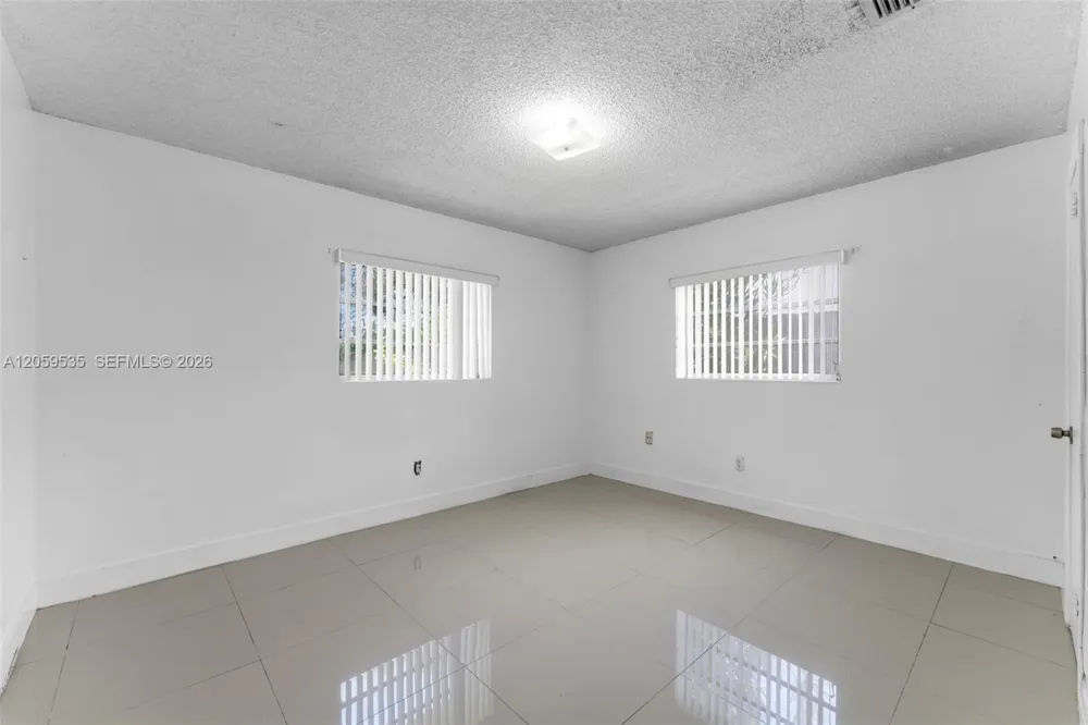 15543 SW 107th Ct Miami, FL 33157