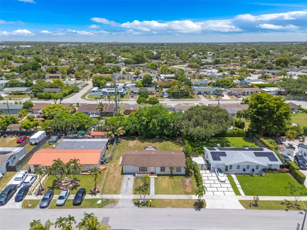 15543 SW 107th Ct Miami, FL 33157