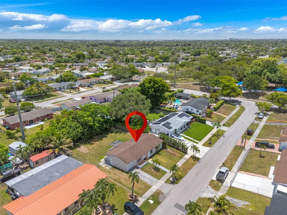 15543 SW 107th Ct Miami, FL 33157
