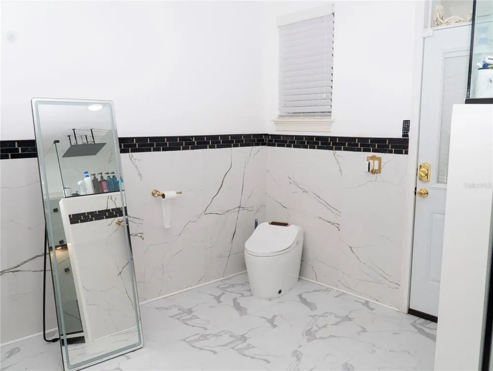 1304 OCOEE APOPKA ROAD Ocoee, FL 34761