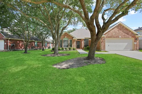 8305 Spinnaker Bay Lane