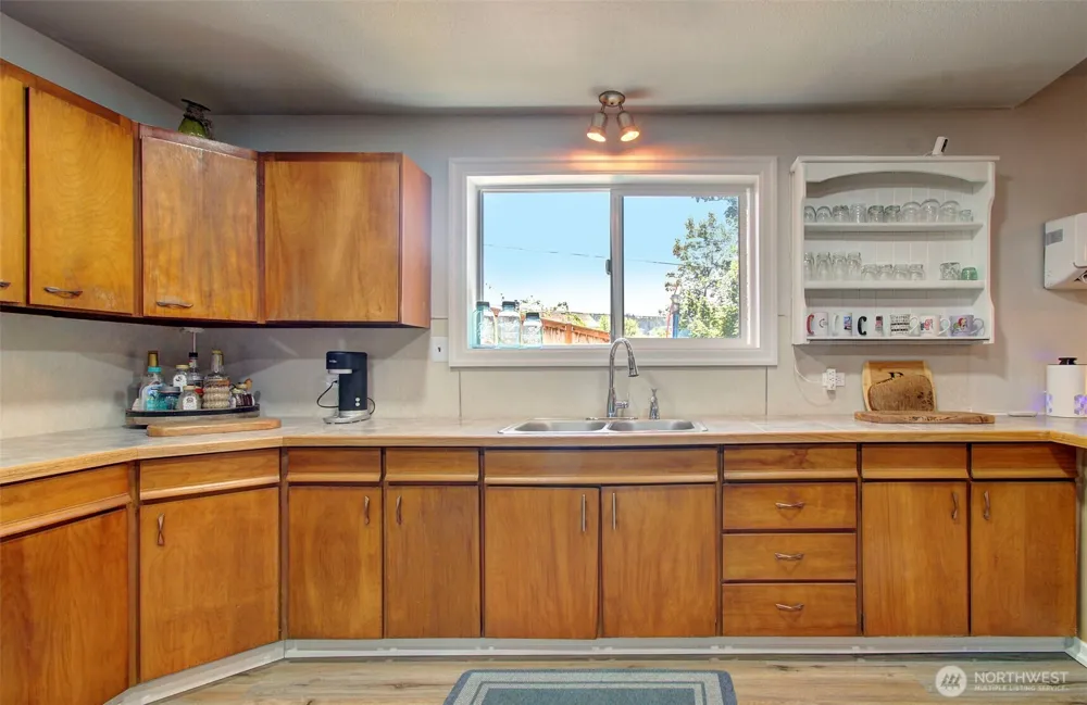 1503 First Street W South Bend, WA 98586
