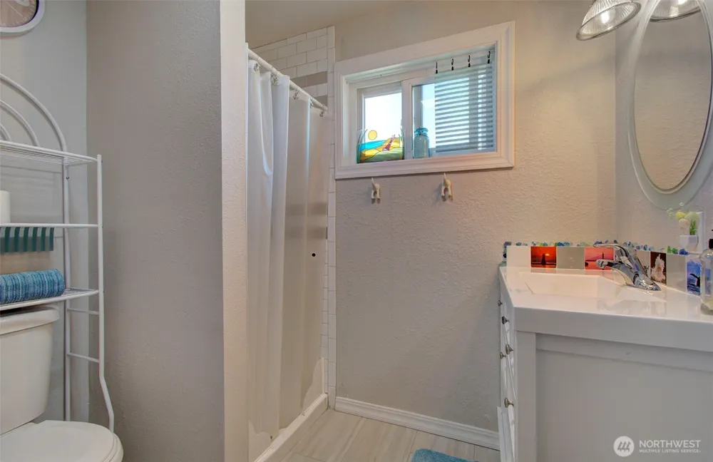 1503 First Street W South Bend, WA 98586