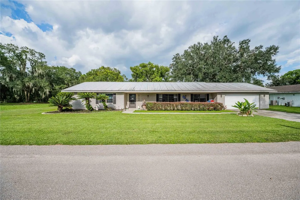 5934 RIDGE DRIVE Lakeland, FL 33813