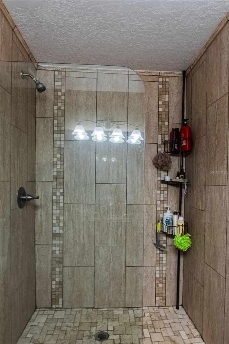 5934 RIDGE DRIVE Lakeland, FL 33813