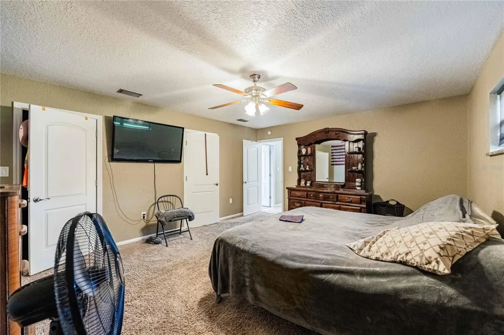 5934 RIDGE DRIVE Lakeland, FL 33813