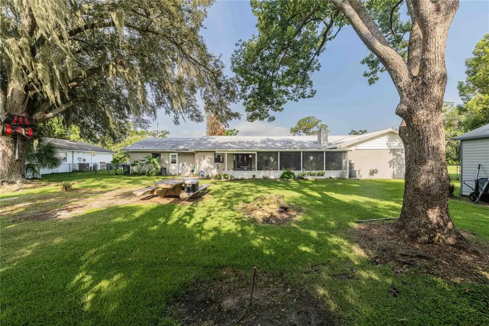 5934 RIDGE DRIVE Lakeland, FL 33813