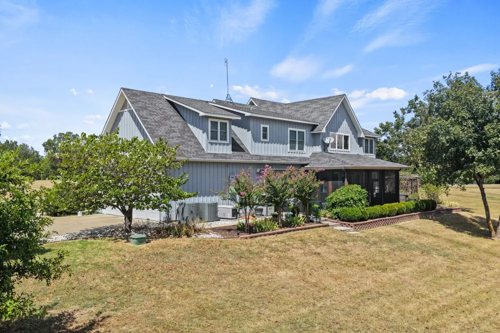 245 Private Road 2714 Mt Pleasant, TX 75455