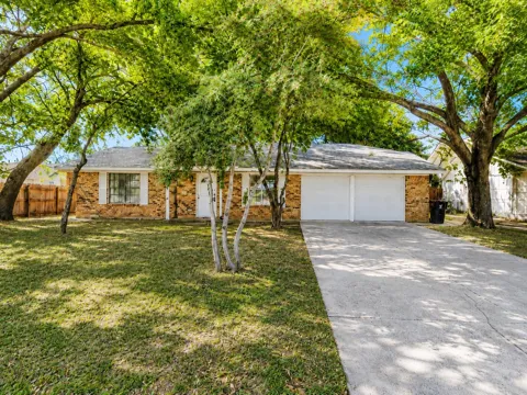 421 Apple Blossom Lane